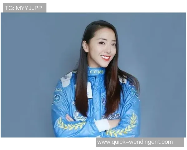 黄小蕾在足球场上的拼搏精神与成长历程分享